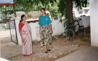 Satish Satish wedding Geeta wedding in Madras, India - family in saris