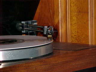 Linn/LOCI, blurry