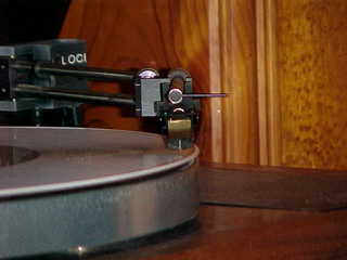 Linn, LOCI, EK-1, head on closer up yet again