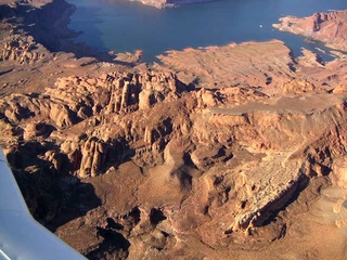 64 59p. Lake Powell - aerial