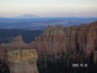 373 5ln. Bryce Canyon -- Navajo Mountain around sunset