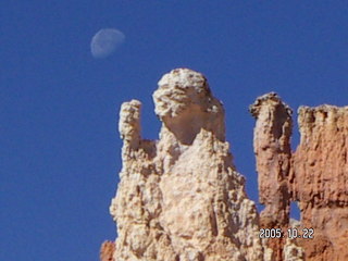 Bryce Canyon -- Peek-a-boo Loop with the moon