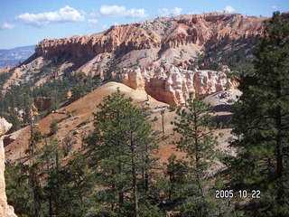 251 5ln. Bryce Canyon -- Peek-a-boo Loop