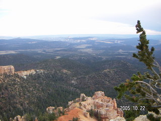 345 5ln. Bryce Canyon -- Bristlecone Loop Trail -- far view