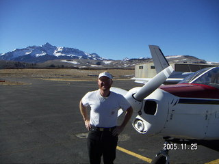 25 5mr. Adam and N4372J at Telluride Airport TEX