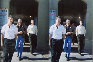 stereo-3D L+R parallel-eye Loreo -- Sean Geraghty's lunch -- Sean, Mike, Neil