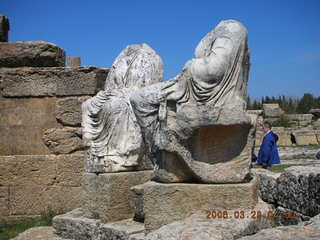 2006 eclipse trip -- Cyrene -- statues