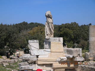2006 eclipse trip -- Cyrene -- statue