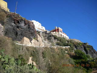 2006 eclipse trip -- Santorini going down to port