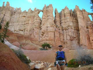 Bryce Canyon -- Peek-a-boo loop -- Adam