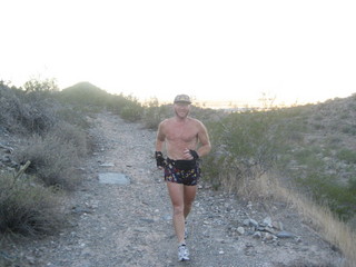 412 5yk. Lost Dog Wash -- Adam running (great picture)