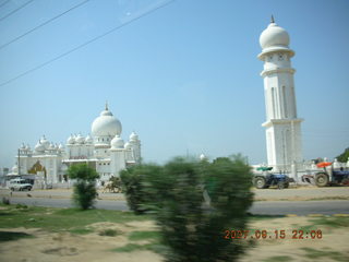 21 69e. temple on the way to Agra