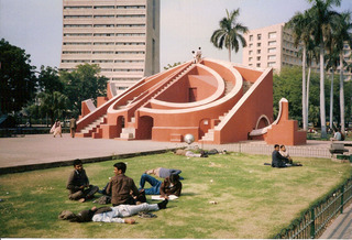 34 69l. Tim's pictures - Jantar Mantar - Delhi, India