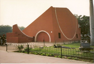 41 69l. Tim's pictures - Jantar Mantar - Delhi, India