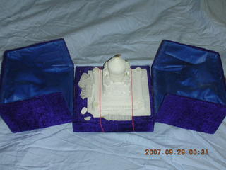 broken taj-mahal model