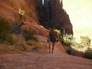 680 6be. Arches National Park - Devils Garden hike- Adam