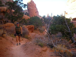 681 6be. Arches National Park - Devils Garden hike - Adam