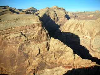 Flying with LaVar Wells - above approach canyon to Hidden Splendor (WPT660) - aerial