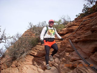 741 6cv. Zion National Park - Angels Landing hike - Adam coming down chains