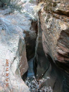 Zion National Park- Observation Point hike (old Nikon Coolpix S3) - slot canyon