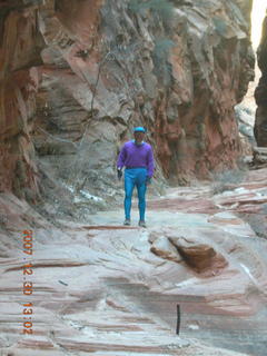 261 6cw. Zion National Park- Observation Point hike (old Nikon Coolpix S3) - Adam