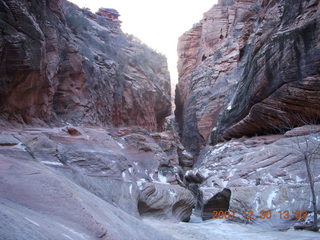 266 6cw. Zion National Park- Observation Point hike - slot canyon