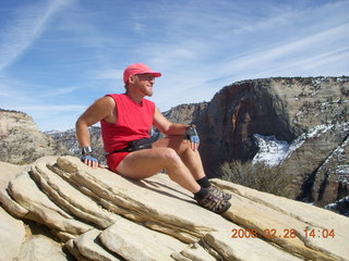 800 6eu. Zion National Park - Angels Landing hike - Adam at the top
