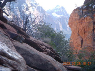 100 6eu. Zion National Park - Angels Landing hike - chains