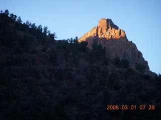 23 6f1. Zion National Park - Watchman hike - dawn