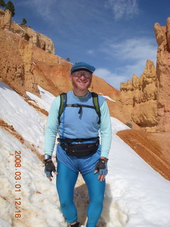 821 6f1. Bryce Canyon - Navajo Loop hike - Adam