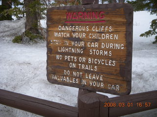 360 6f1. Bryce Canyon - Rainbow Point warning sign