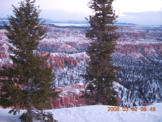 7 6f2. Bryce Canyon - dawn at Bryce Point