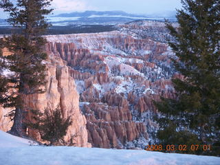 19 6f2. Bryce Canyon - sunrise at Bryce Point