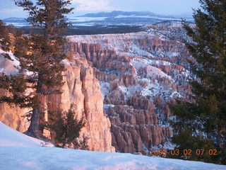 22 6f2. Bryce Canyon - sunrise at Bryce Point