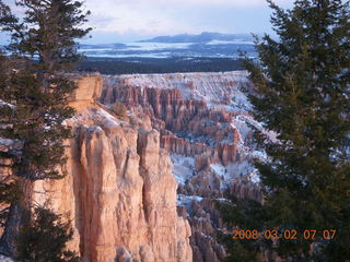 26 6f2. Bryce Canyon - sunrise at Bryce Point