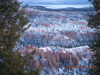 28 6f2. Bryce Canyon - sunrise at Bryce Point