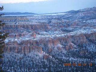 39 6f2. Bryce Canyon - sunrise at Bryce Point