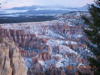 41 6f2. Bryce Canyon - sunrise at Bryce Point