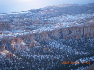 58 6f2. Bryce Canyon - sunrise at Bryce Point