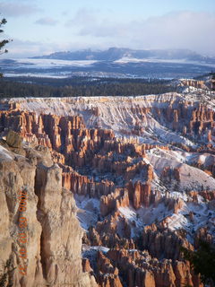 64 6f2. Bryce Canyon - sunrise at Bryce Point