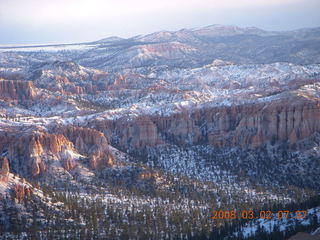 66 6f2. Bryce Canyon - sunrise at Bryce Point