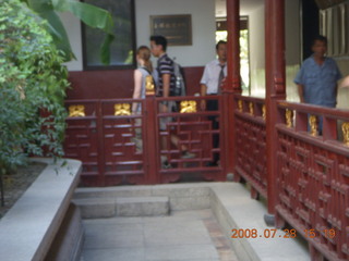 145 6ku. eclipse - Shanghai - Buddhist Temple