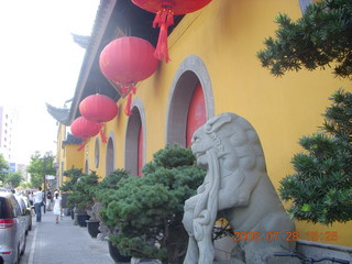 153 6ku. eclipse - Shanghai - Buddhist Temple