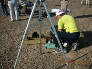 12 6l1. eclipse - Jiayuguan - Gobi Desert - Bill getting ready