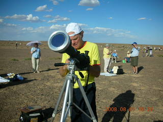 14 6l1. eclipse - Jiayuguan - Gobi Desert - Bill getting ready