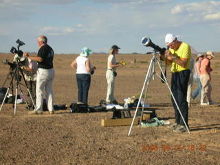 17 6l1. eclipse - Jiayuguan - Gobi Desert - Bill getting ready