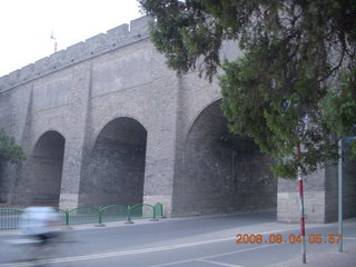 10 6l4. eclipse - Xi'an morning run - city wall