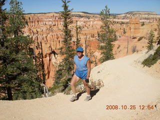 233 6nr. Bryce Canyon - Adam - Peek-A-Boo loop to Bryce Point