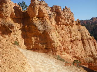 336 6nr. Bryce Canyon - Queens Garden trail