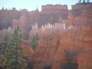 337 6nr. Bryce Canyon - Queens Garden trail